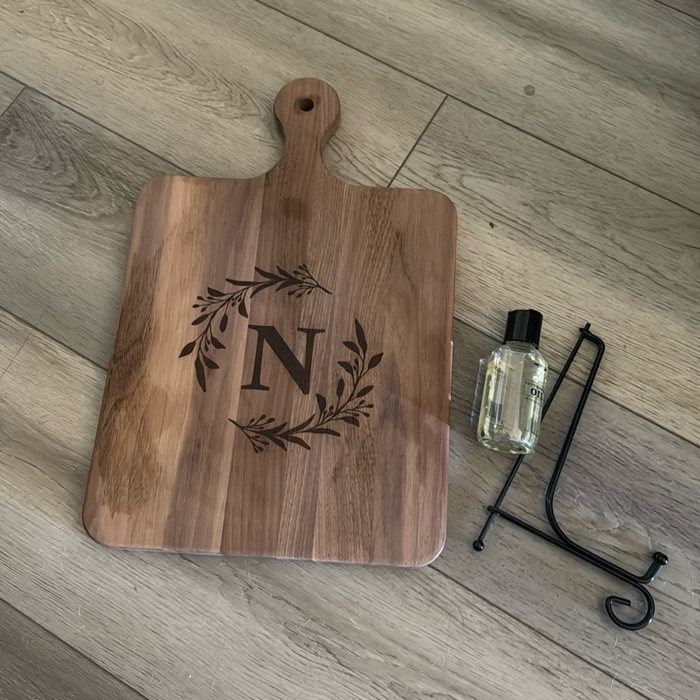 Cutting board. Monogram N. Never used custom